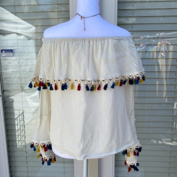 🚀SOLD🧨NWT Off the Shoulder Top by Altar'd State - Picture 3 of 7